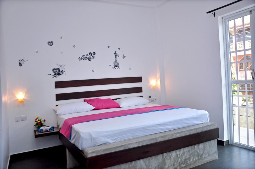 Petit Guest House เนกอมโบ ภายนอก รูปภาพ