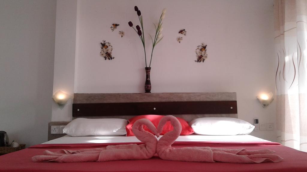 Petit Guest House เนกอมโบ ภายนอก รูปภาพ